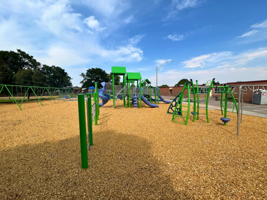Leroy-ES-3.png#asset:14909