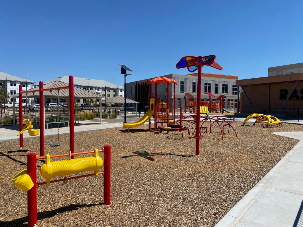 ceylon-es-inline-1.png#asset:14950