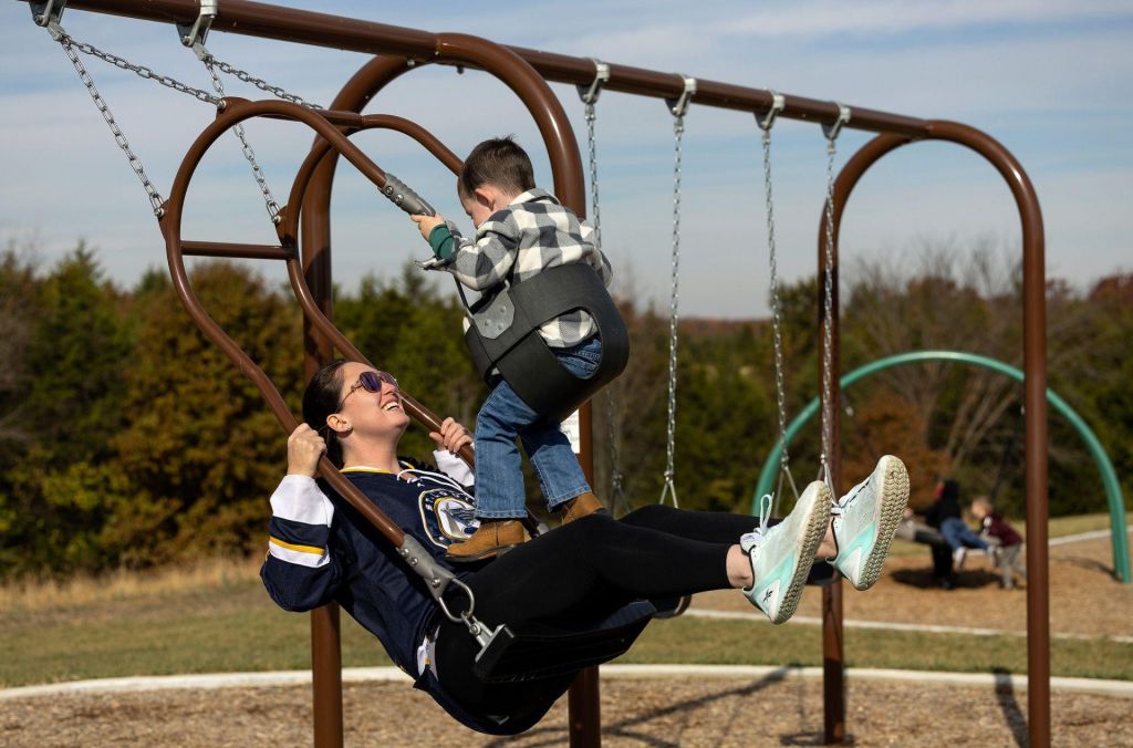 expression-swing-horizontal.jpg#asset:13592